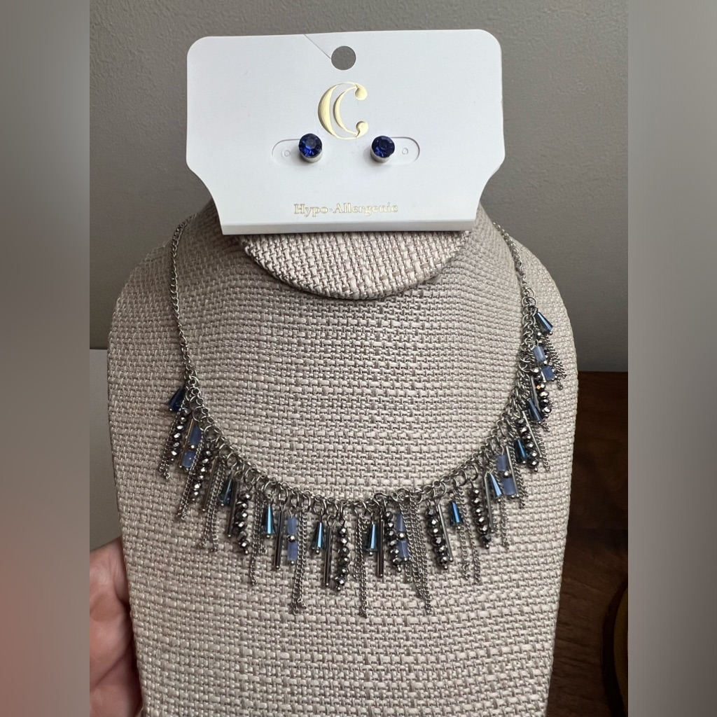New Cato Necklace And Earring Set. 18” With 2” Extender. Blue Studs